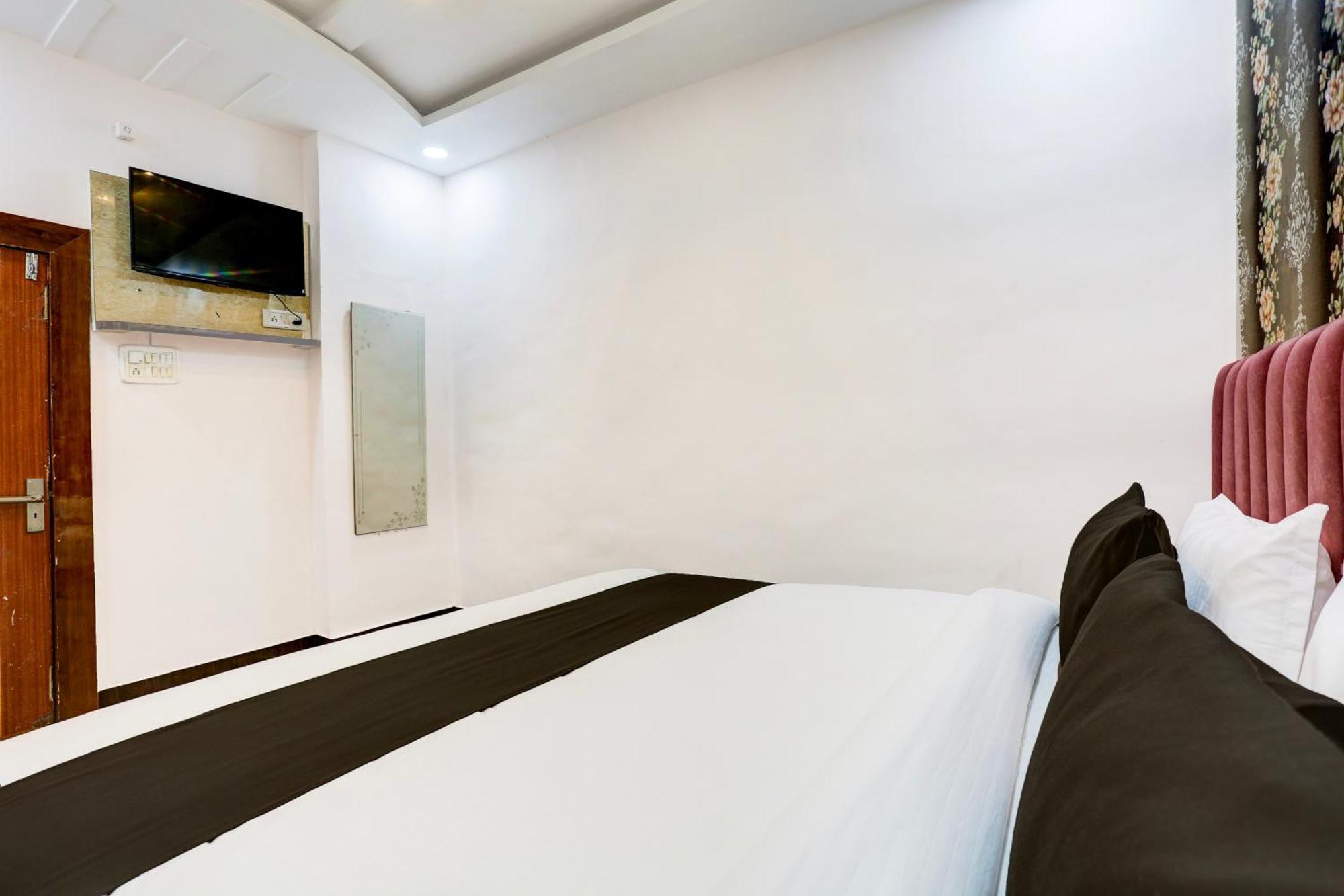 Hotel O Star Gválijar Exteriér fotografie