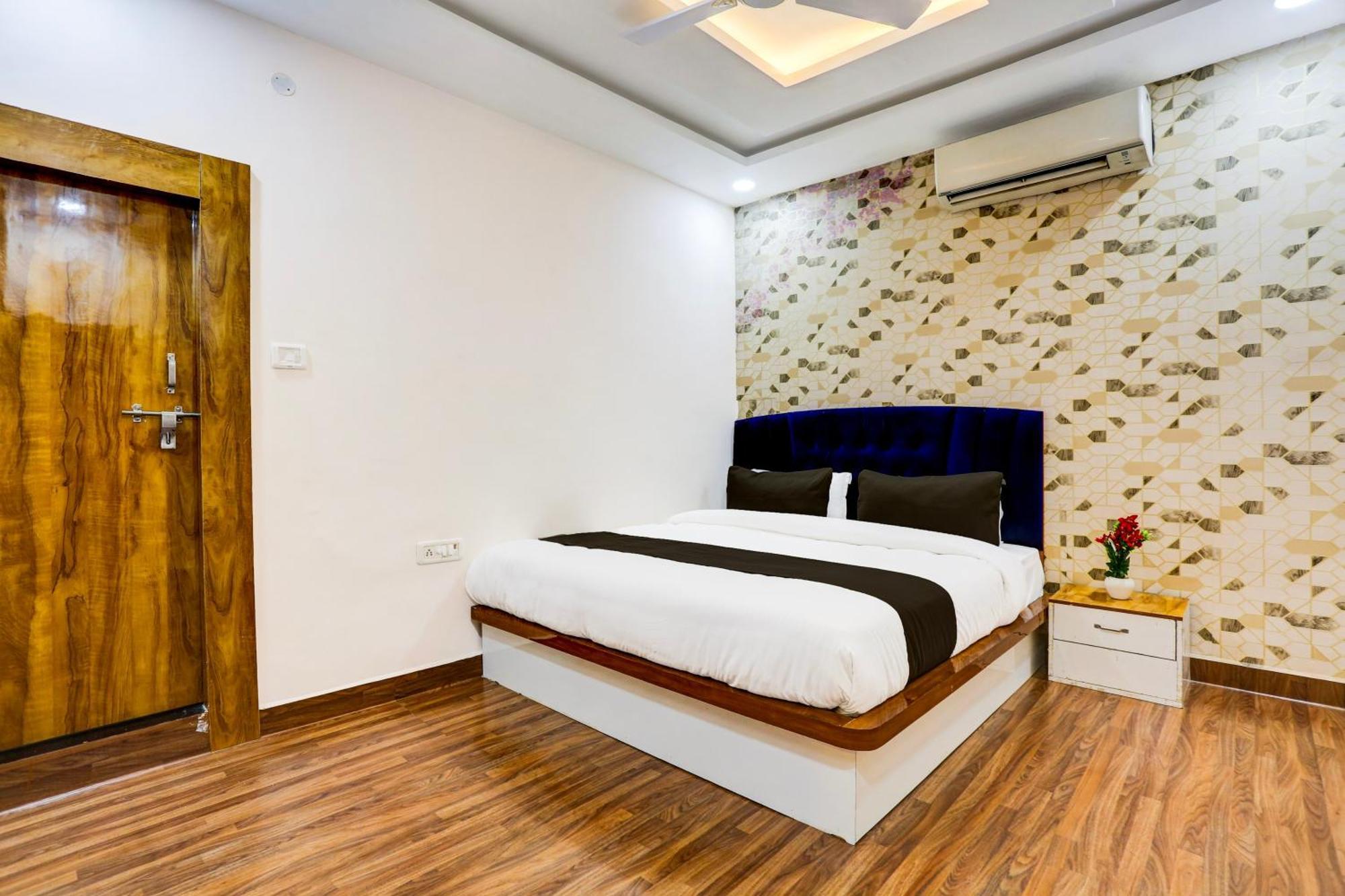 Hotel O Star Gválijar Exteriér fotografie